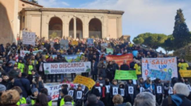 protesta campidoglio discarica