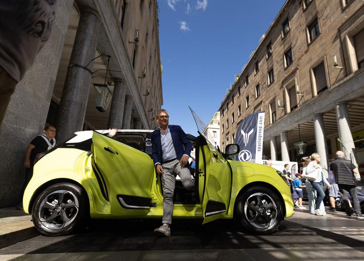 Italia: marche cinesi al Salone dell’automobile di Torino (4)